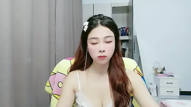 Snapshot of xiaoxiaohong030 chatting on 06-14-26, 02:30 xiaoxiaohong030 online show from 06-14-26, 02:30