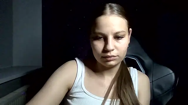 Snapshot of _Linsyy_ee_ chatting on 05-10-26, 09:42 Linsyy ee online show from 05-10-26, 09:42