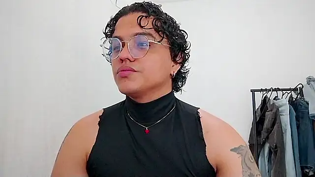 Snapshot of Diane_exotic chatting on 05-03-26, 08:26 Diane exotic online show from 05-03-26, 08:26