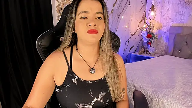 Snapshot of Leidy_2026 chatting on 06-12-26, 12:48 Leidy 2026 online show from 06-12-26, 12:48