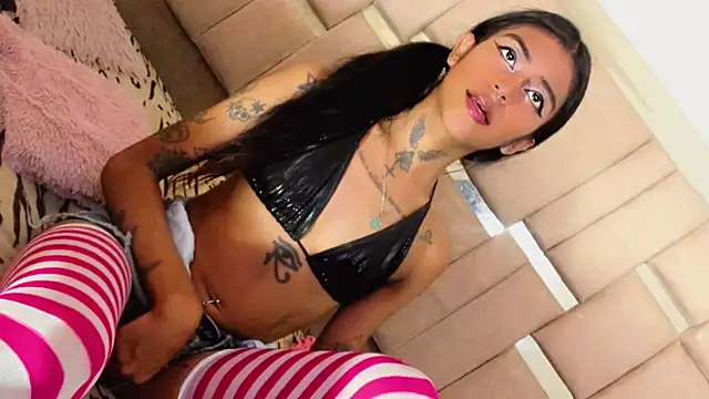 Snapshot of angel_dolltsx chatting on 06-29-26, 10:32 angel dolltsx online show from 06-29-26, 10:32