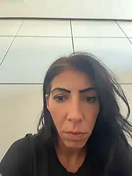 Snapshot of Yasmiinee chatting on 06-16-26, 12:19 Yasmiinee online show from 06-16-26, 12:19