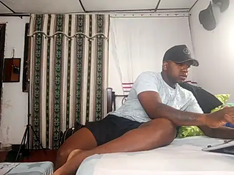 Hector-black online show from 04-25-26, 03:42