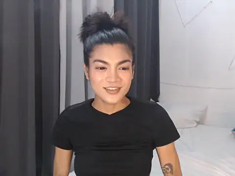 AveryBlesss online show from 06-10-26, 11:42