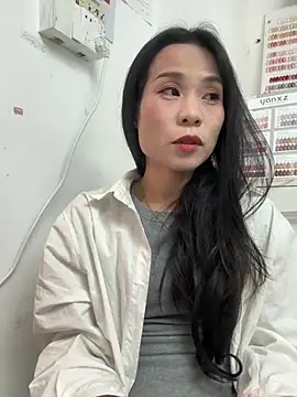 Snapshot of Xiaoyu-aa chatting on 05-08-26, 09:03 Xiaoyu-aa online show from 05-08-26, 09:03