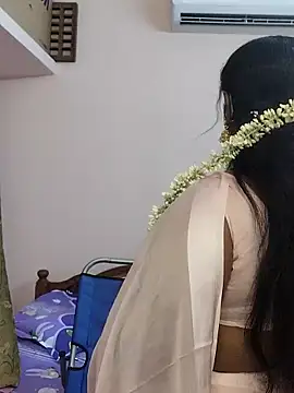 Snapshot of telugu_Geetha40 chatting on 05-09-26, 08:41 telugu Geetha40 online show from 05-09-26, 08:41