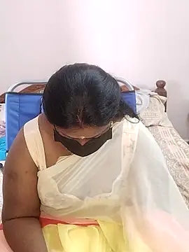 Snapshot of telugu_Geetha40 chatting on 06-07-26, 08:07 telugu Geetha40 online show from 06-07-26, 08:07