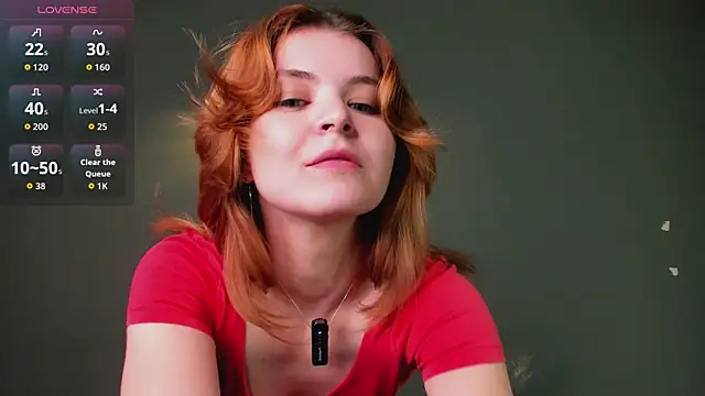 Snapshot of LeyaBloom chatting on 07-04-26, 11:00 LeyaBloom online show from 07-04-26, 11:00