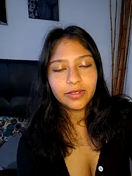 vaioletpoet online show from 06-28-26, 04:57