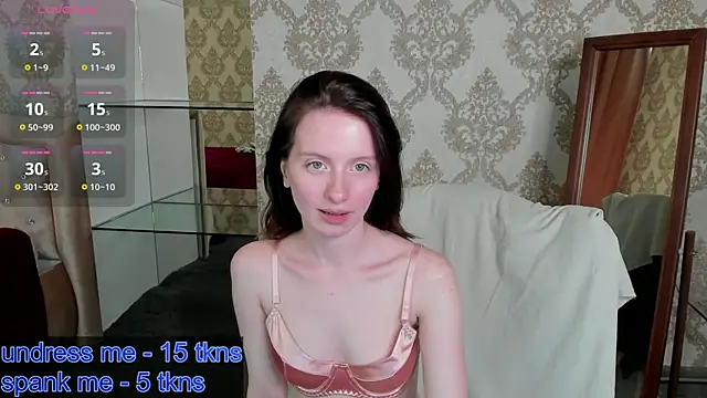 Snapshot of mollie_blush chatting on 06-12-26, 01:43 mollie blush online show from 06-12-26, 01:43