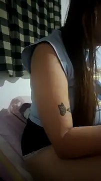 Snapshot of Ladymilf12 chatting on 06-08-26, 12:25 Ladymilf12 online show from 06-08-26, 12:25