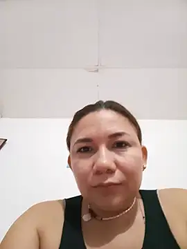 Luna Morch online show from 06-25-26, 05:12