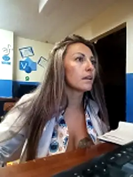 Snapshot of Angel_Nova_ chatting on 05-12-26, 01:19 Angel Nova online show from 05-12-26, 01:19