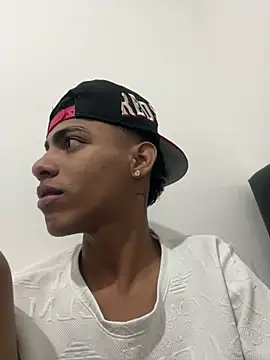 Snapshot of Antonelo_blake chatting on 05-27-26, 05:04 Antonelo blake online show from 05-27-26, 05:04