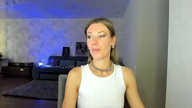Snapshot of miababemi09 chatting on 07-06-26, 04:31 miababemi09 online show from 07-06-26, 04:31