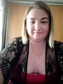 Snapshot of MiyaOlliver chatting on 05-12-26, 06:54 MiyaOlliver online show from 05-12-26, 06:54