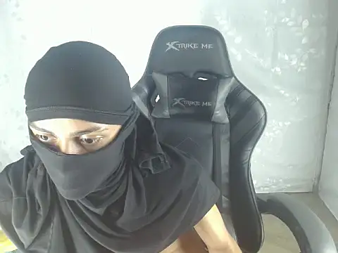 JHOANpss online show from 04-29-26, 02:04