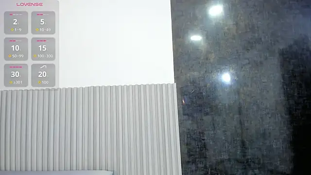 Snapshot of nahomy_park chatting on 05-19-26, 11:49 nahomy park online show from 05-19-26, 11:49