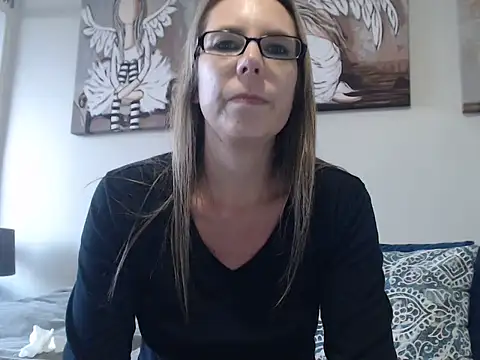 Snapshot of blondiesin50 chatting on 05-16-26, 03:11 blondiesin50 online show from 05-16-26, 03:11