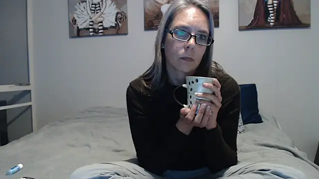 Snapshot of blondiesin50 chatting on 06-21-26, 04:48 blondiesin50 online show from 06-21-26, 04:48