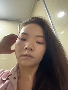 xiaochengzi505 online show from 05-09-26, 01:00