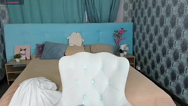 Snapshot of Ammelia_Backerr chatting on 07-17-26, 01:12 Ammelia Backerr online show from 07-17-26, 01:12