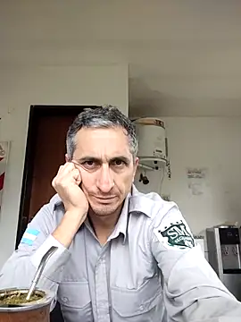 Snapshot of Alejandro83bsf chatting on 05-05-26, 02:36 Alejandro83bsf online show from 05-05-26, 02:36