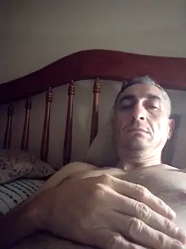 Snapshot of Alejandro83bsf chatting on 06-17-26, 11:12 Alejandro83bsf online show from 06-17-26, 11:12