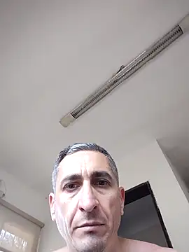Snapshot of Alejandro83bsf chatting on 06-21-26, 05:48 Alejandro83bsf online show from 06-21-26, 05:48