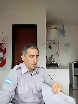 Snapshot of Alejandro83bsf chatting on 07-10-26, 07:27 Alejandro83bsf online show from 07-10-26, 07:27