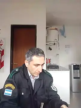 Snapshot of Alejandro83bsf chatting on 07-23-26, 01:42 Alejandro83bsf online show from 07-23-26, 01:42