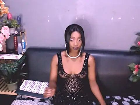 Snapshot of LolaSavageXO chatting on 05-19-26, 06:47 LolaSavageXO online show from 05-19-26, 06:47
