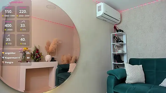 Snapshot of paolarey chatting on 02-12-25, 02:32 paolarey online show from 02-12-25, 02:32