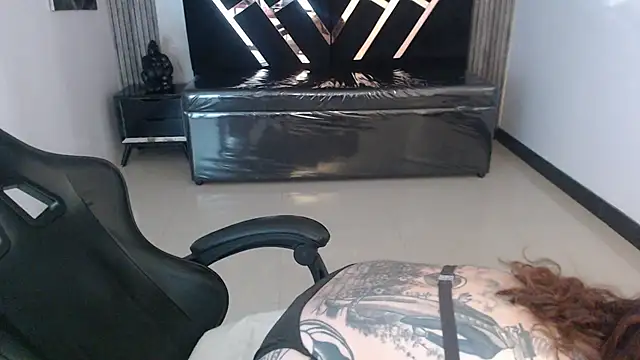 Snapshot of DamiaOshun_ch chatting on 06-28-26, 12:00 DamiaOshun ch online show from 06-28-26, 12:00