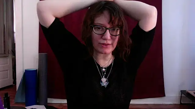 Snapshot of AnnywnBelle chatting on 05-17-26, 08:16 AnnywnBelle online show from 05-17-26, 08:16