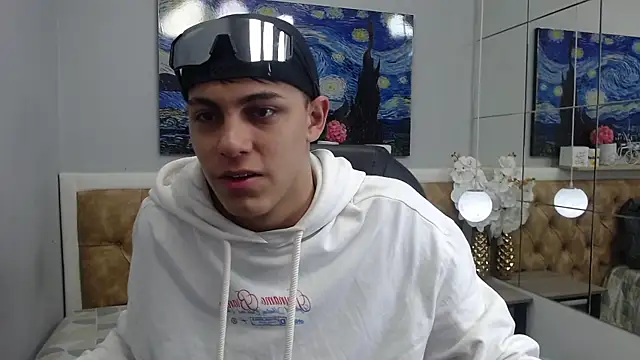 Snapshot of Ethanx18_ chatting on 05-13-26, 04:21 Ethanx18 online show from 05-13-26, 04:21