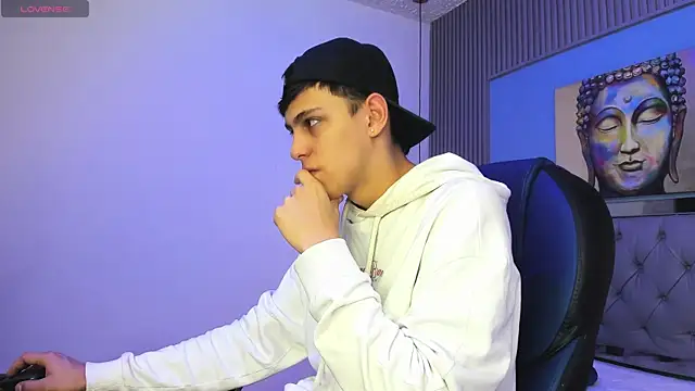 Ethanx18  online show from 06-27-26, 04:39