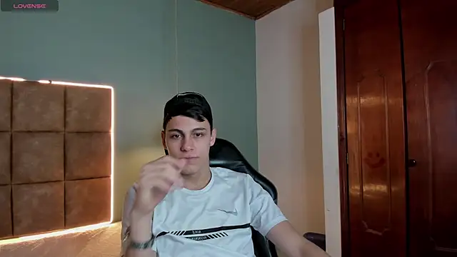 Ethanx18  online show from 06-29-26, 09:04
