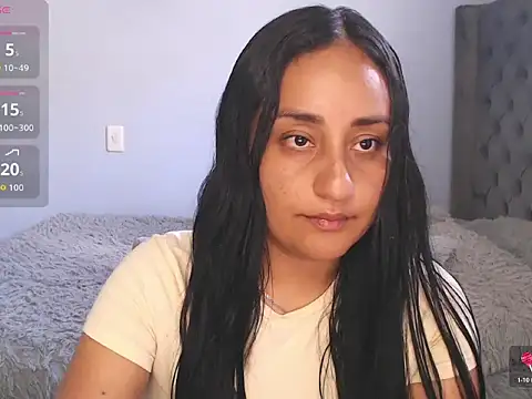 Snapshot of erotic_lov chatting on 06-15-26, 06:43 erotic lov online show from 06-15-26, 06:43
