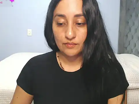 Snapshot of erotic_lov chatting on 07-04-26, 10:38 erotic lov online show from 07-04-26, 10:38