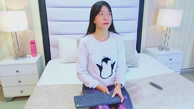 VioletSweetts online show from 05-27-26, 04:15