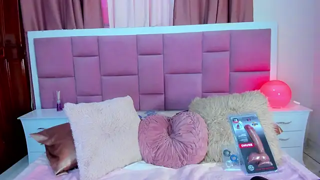 Snapshot of christopher_robin4 chatting on 05-24-26, 08:03 christopher robin4 online show from 05-24-26, 08:03