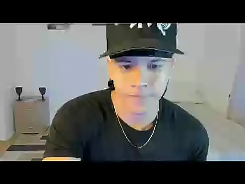 Snapshot of sant_wahlberg chatting on 05-27-26, 12:51 sant wahlberg online show from 05-27-26, 12:51