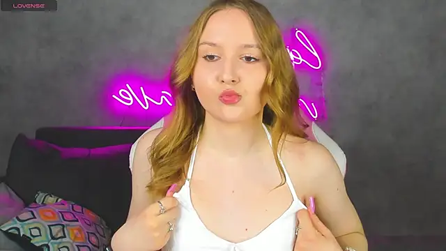 Emmaa Kimm online show from 06-15-26, 12:57
