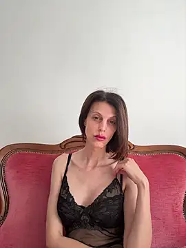 Snapshot of EliseAfterDark chatting on 04-29-26, 08:07 EliseAfterDark online show from 04-29-26, 08:07