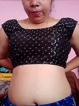 Snapshot of annu_47 chatting on 05-05-26, 05:48 annu 47 online show from 05-05-26, 05:48