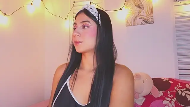 Snapshot of VictoriaaLopez chatting on 06-06-26, 04:17 VictoriaaLopez online show from 06-06-26, 04:17