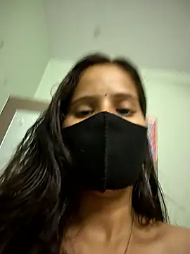 Snapshot of LovelyNidhi chatting on 05-01-26, 01:21 LovelyNidhi online show from 05-01-26, 01:21