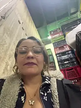 kimismile0414 online show from 05-18-26, 11:27