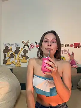 Snapshot of Barbi_0 chatting on 07-07-26, 04:11 Barbi 0 online show from 07-07-26, 04:11